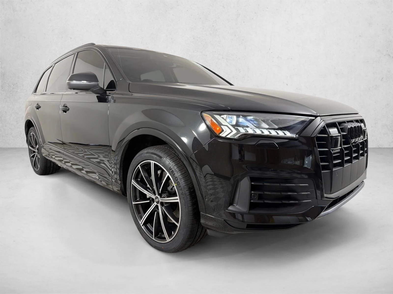 Used 2023 Mythos Black Metal Audi Premium Plus image 1