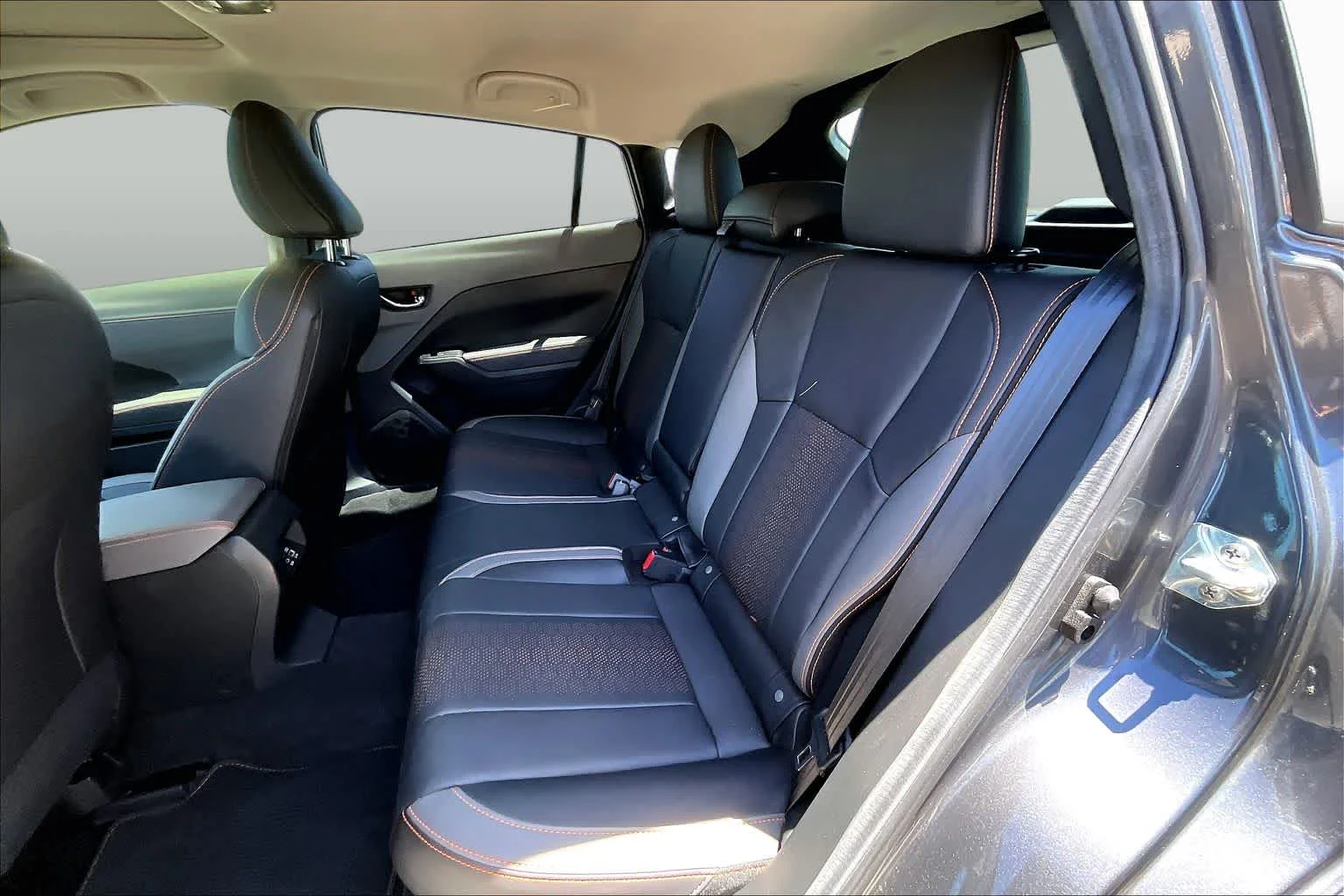 Used 2025 Magnetite Gray Metallic Subaru Limited image 40