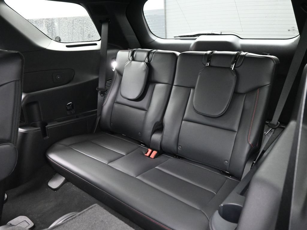 New 2026 Star White Metallic Tri-Coat Ford ST image 19