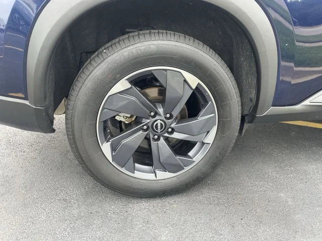 2025 Nissan Rogue SV - Photo 35