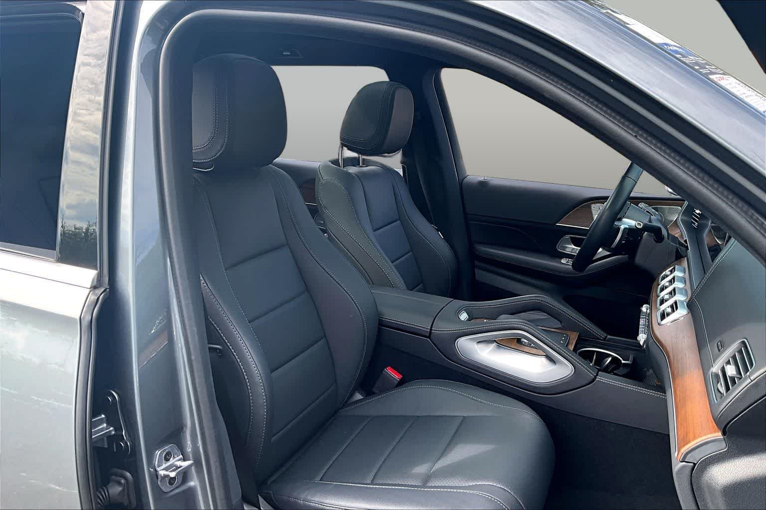 Used 2025 Selenite Grey Metallic Mercedes-Benz GLS 450 image 16