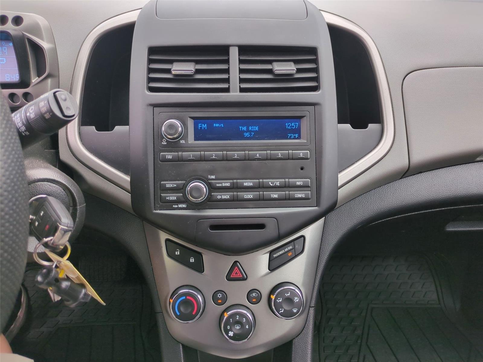 Used 2016 Summit White Chevrolet LS image 22