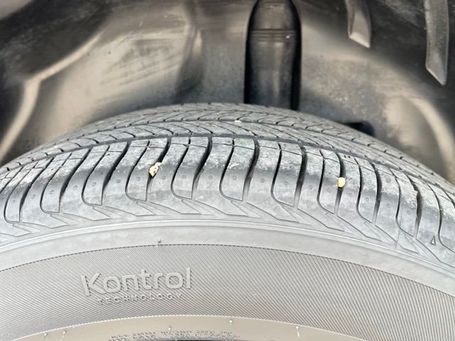 Used 2025 Gray Chevrolet LT image 9