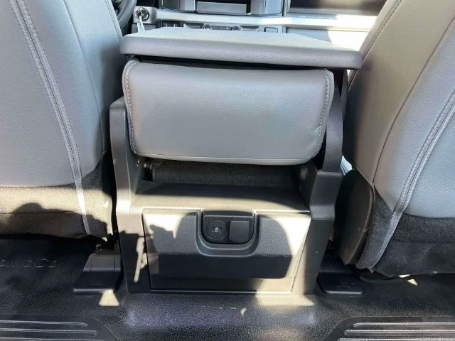 Used 2026 Oxford White Ford XL image 17