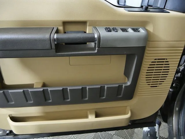 Used 2016 Brown Ford XLT image 19