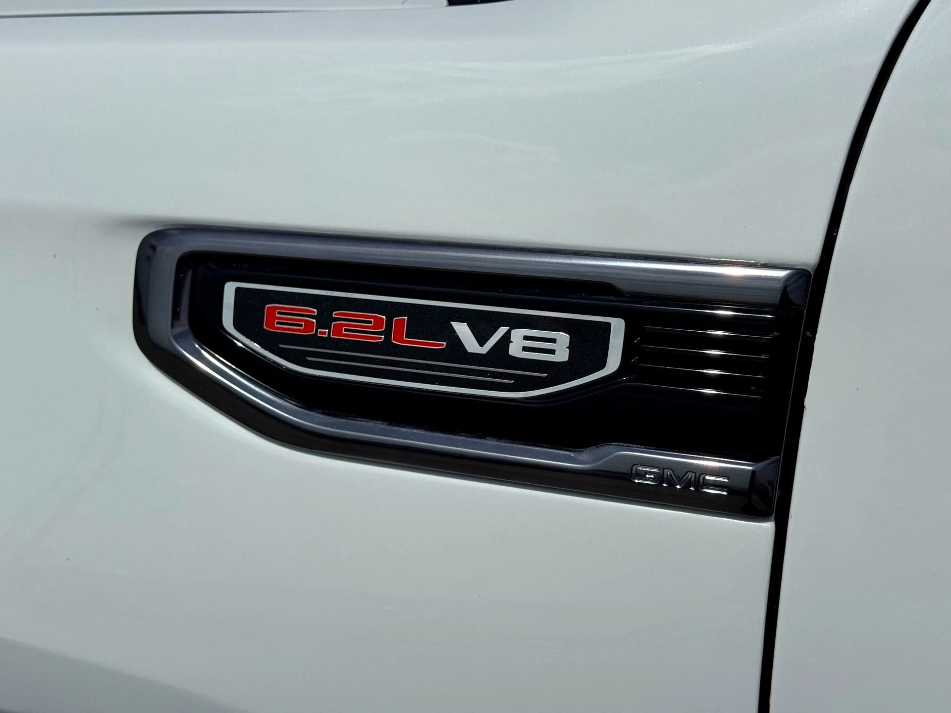 Used 2024 Summit White GMC AT4 image 3