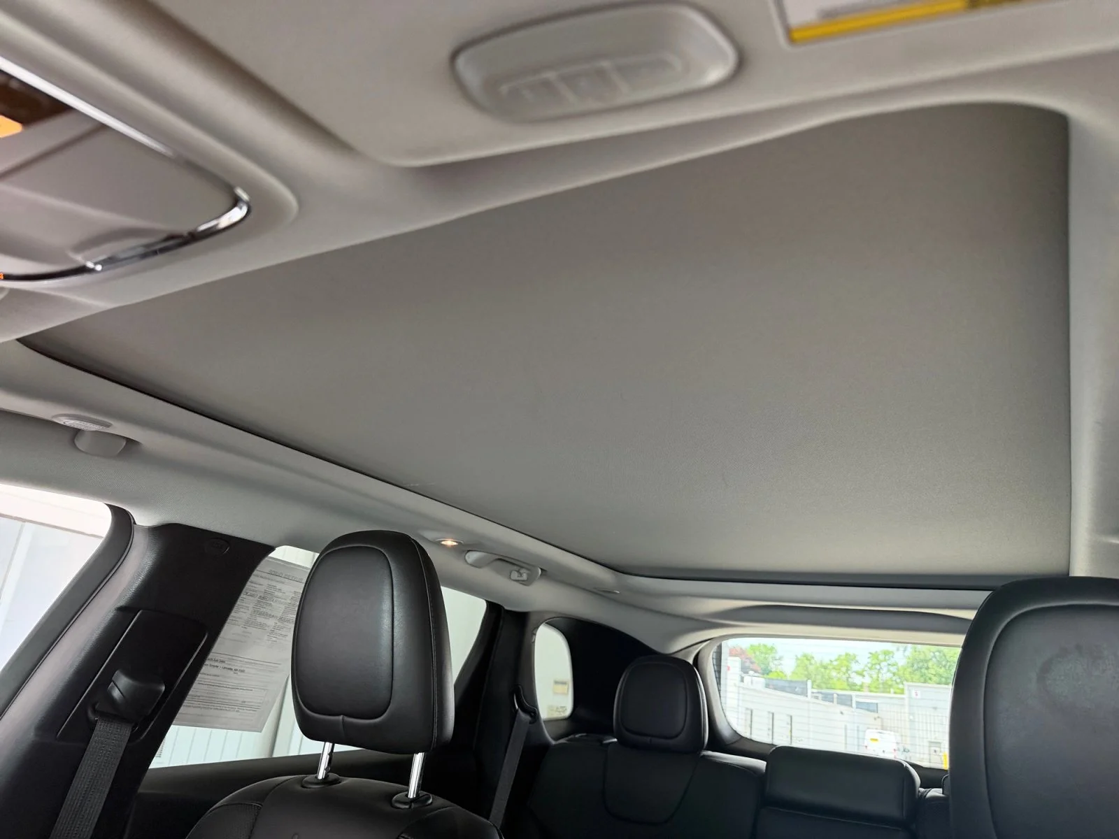 Used 2019 Bright White Clearcoat Jeep Limited image 27