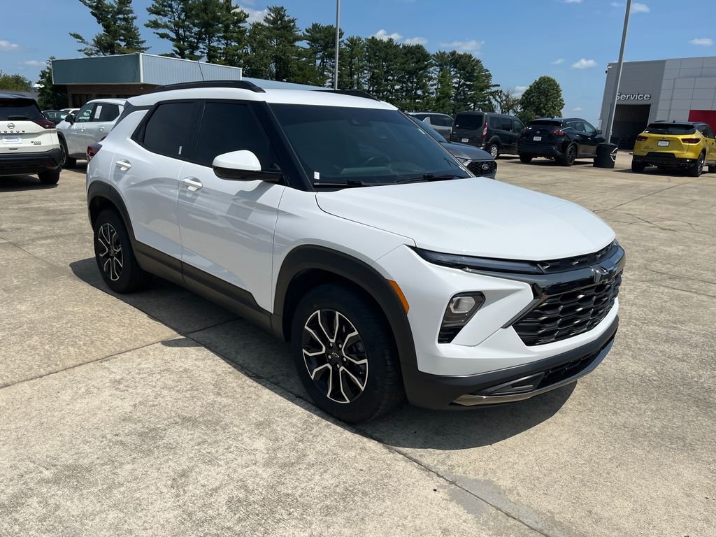 Used 2024 White Chevrolet ACTIV image 7