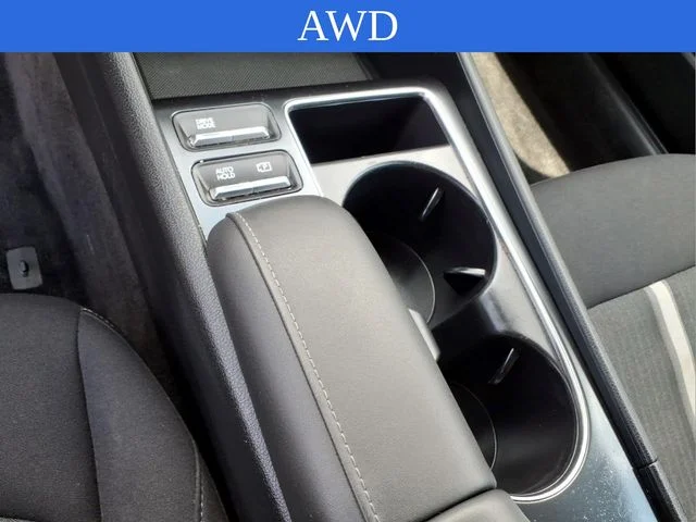 Used 2025 Gray Hyundai SEL image 27