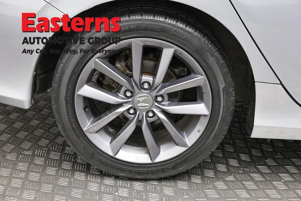 Used 2019 Silver Honda EX image 28