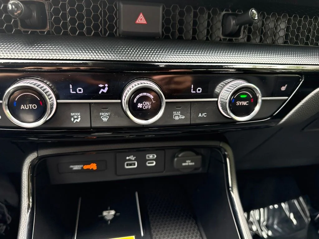 Used 2024  Honda EX-L image 29