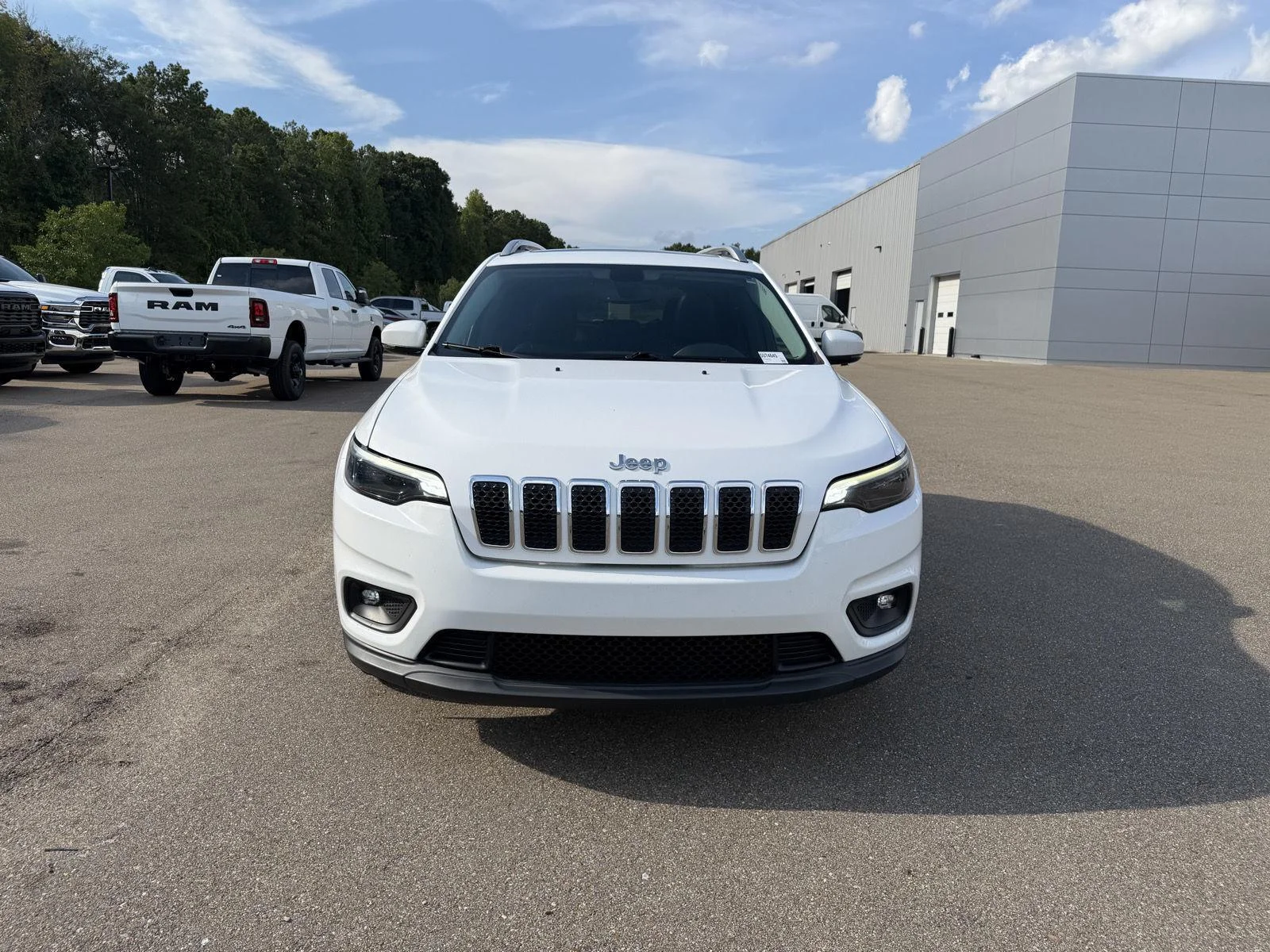 Used 2019 Bright White Clearcoat Jeep Latitude Plus image 2