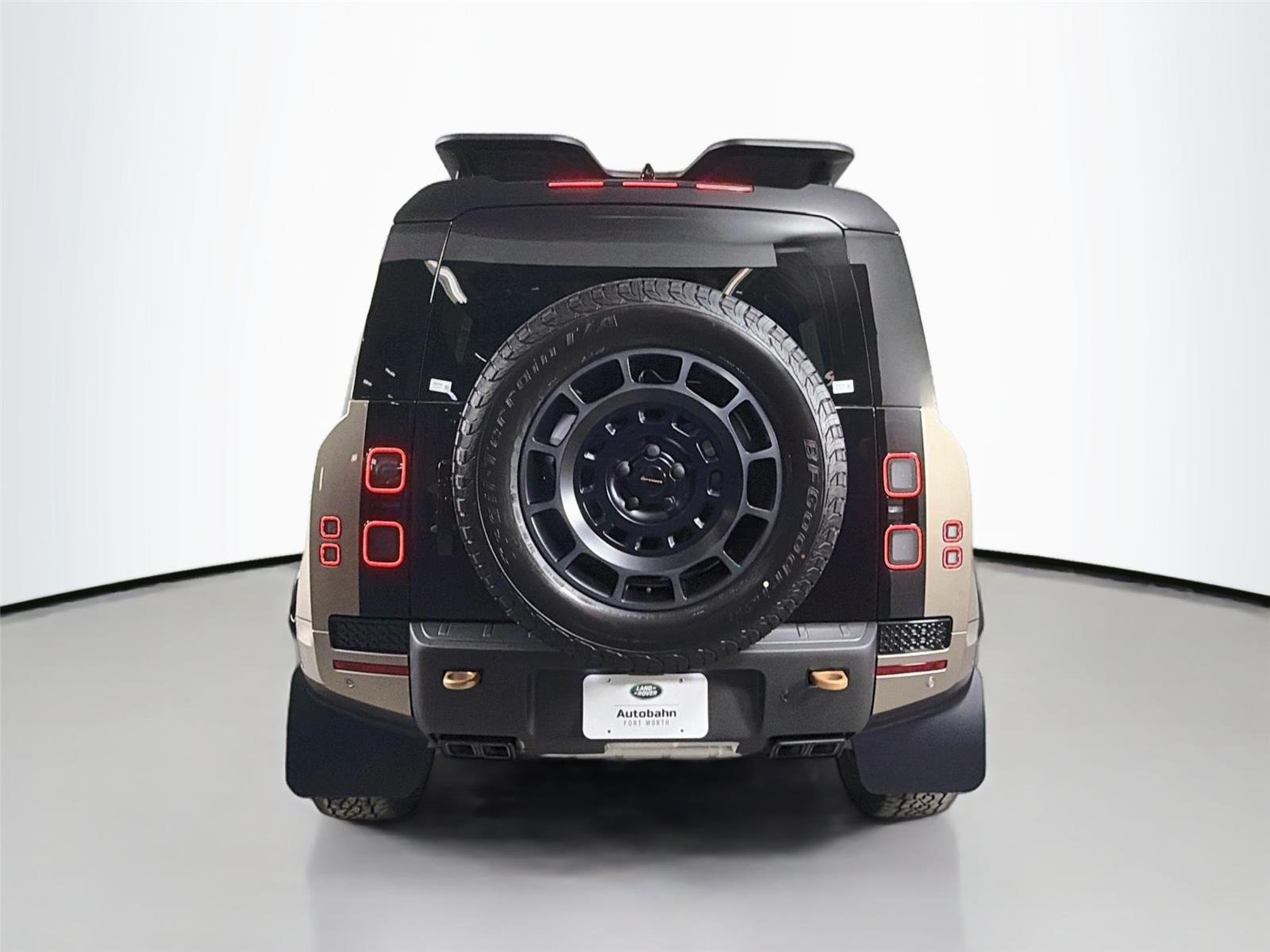 New 2026 Petra Copper LAND ROVER  OCTA image 6