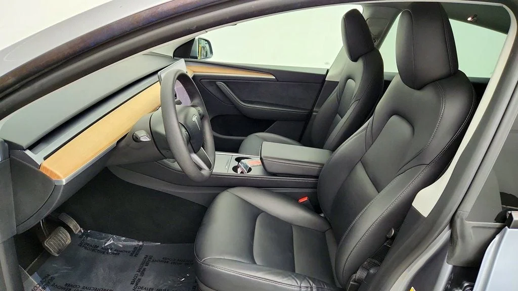 Used 2024 Quicksilver Tesla Long Range AWD image 23