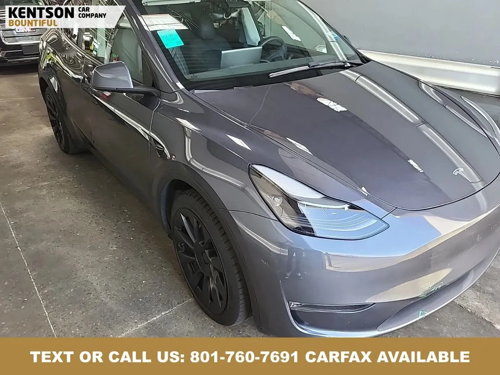 2023 Tesla Model Y Long Range Dual Motor All-Wheel Drive's photo