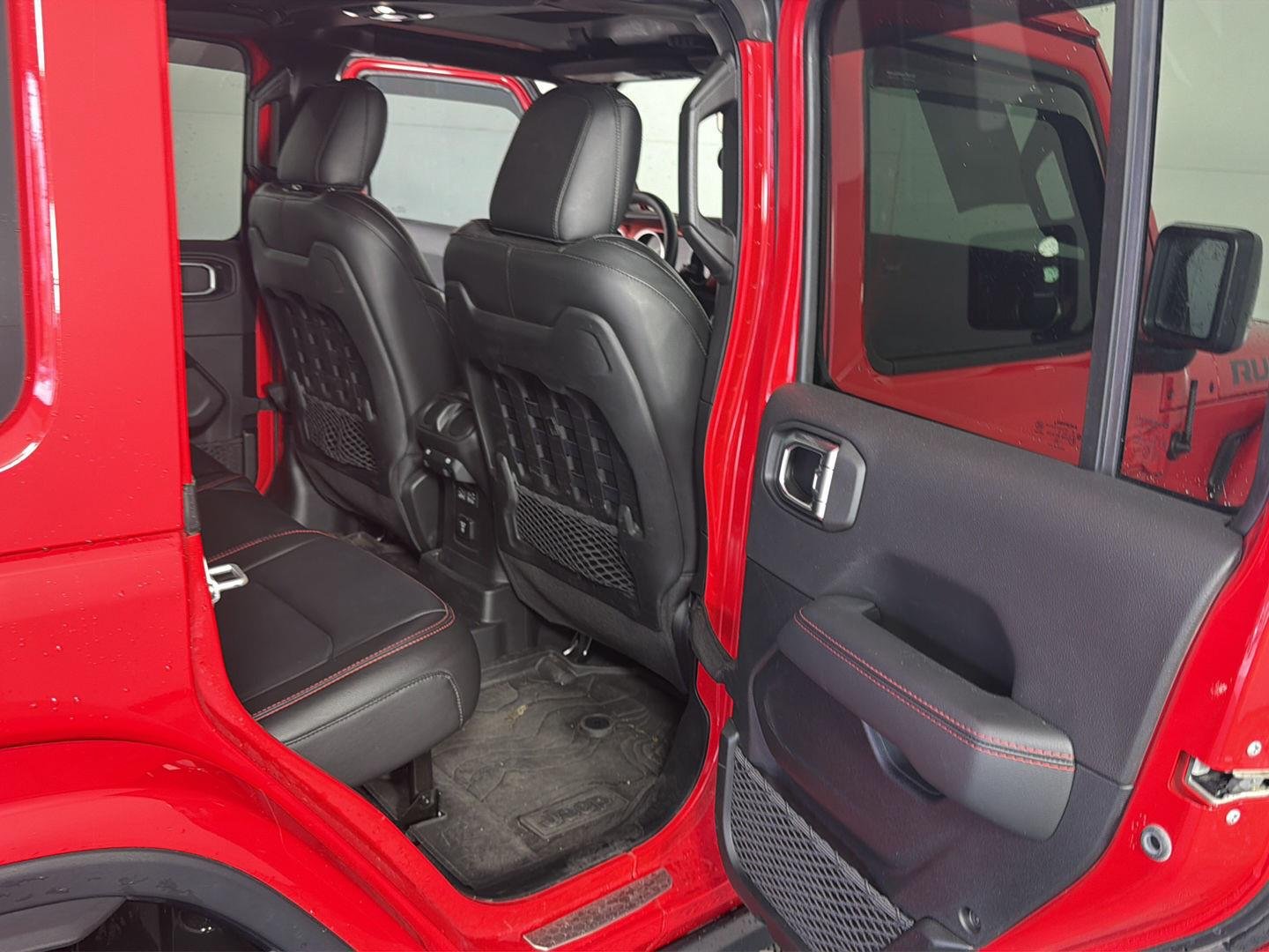 Used 2022 Firecracker Red Clearcoat Jeep Unlimited Rubicon image 15