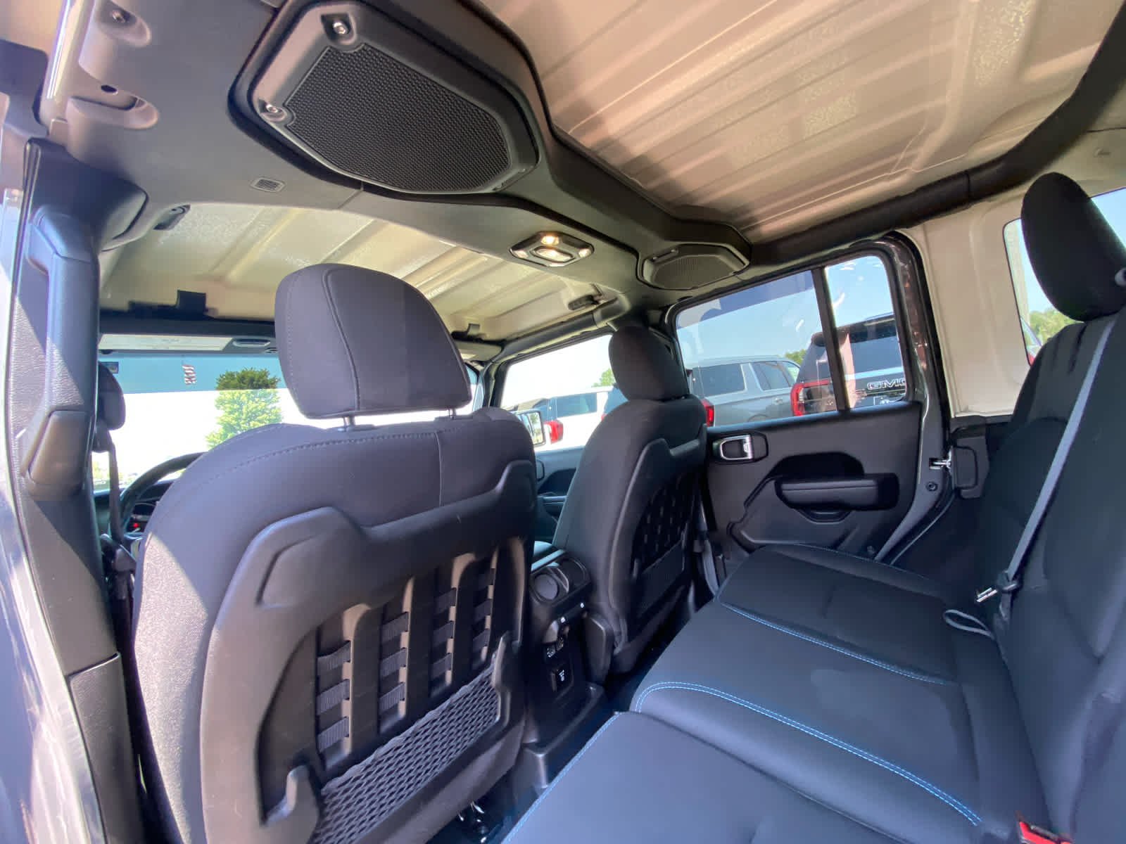 2022 Jeep Wrangler Unlimited Rubicon 4XE - Photo 19