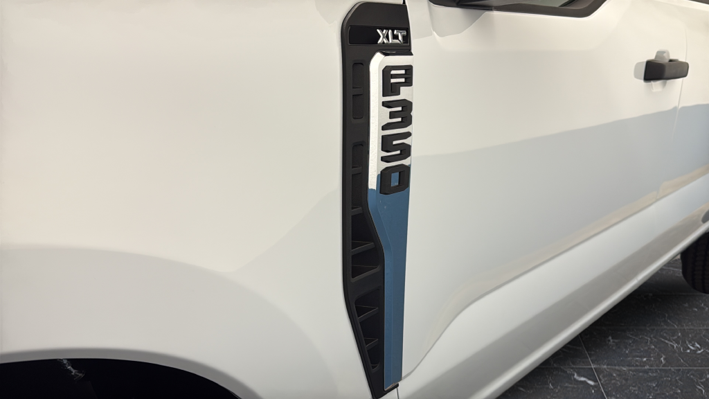 Used 2026 Oxford White Ford XLT image 39