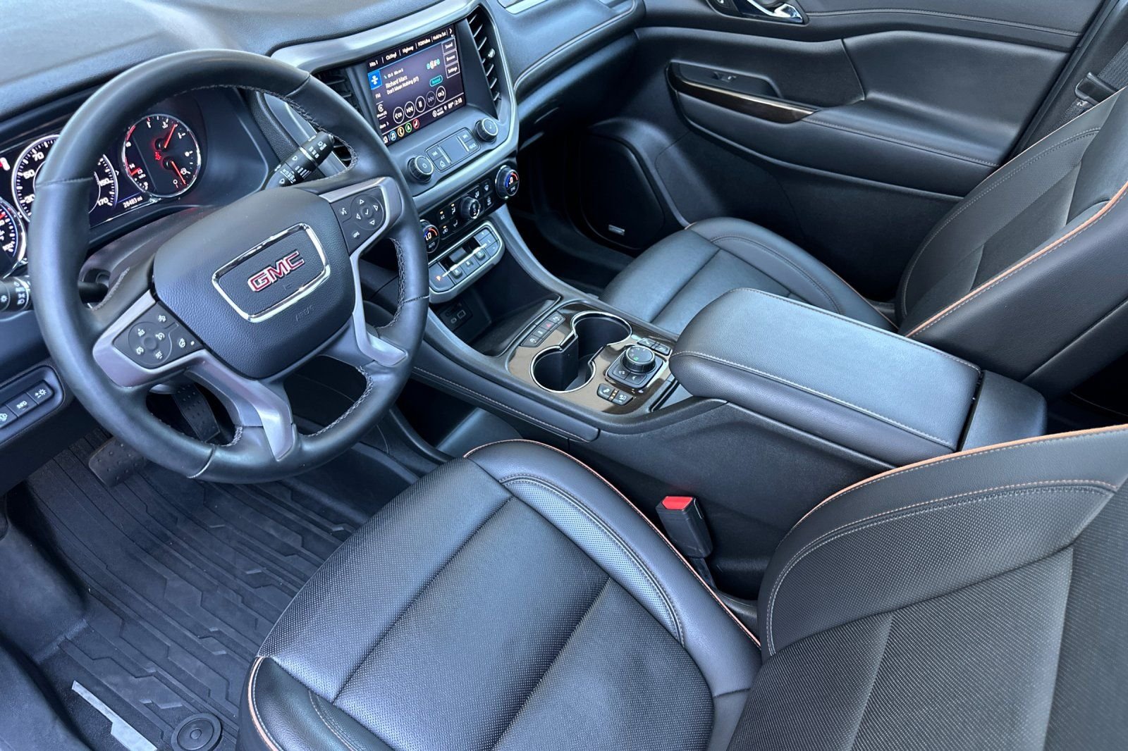 2023 GMC Acadia AT4 - Photo 9
