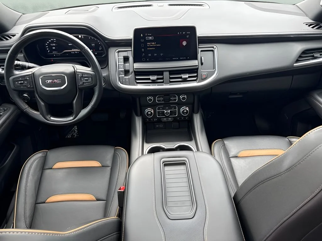 Used 2023 White GMC AT4 image 16