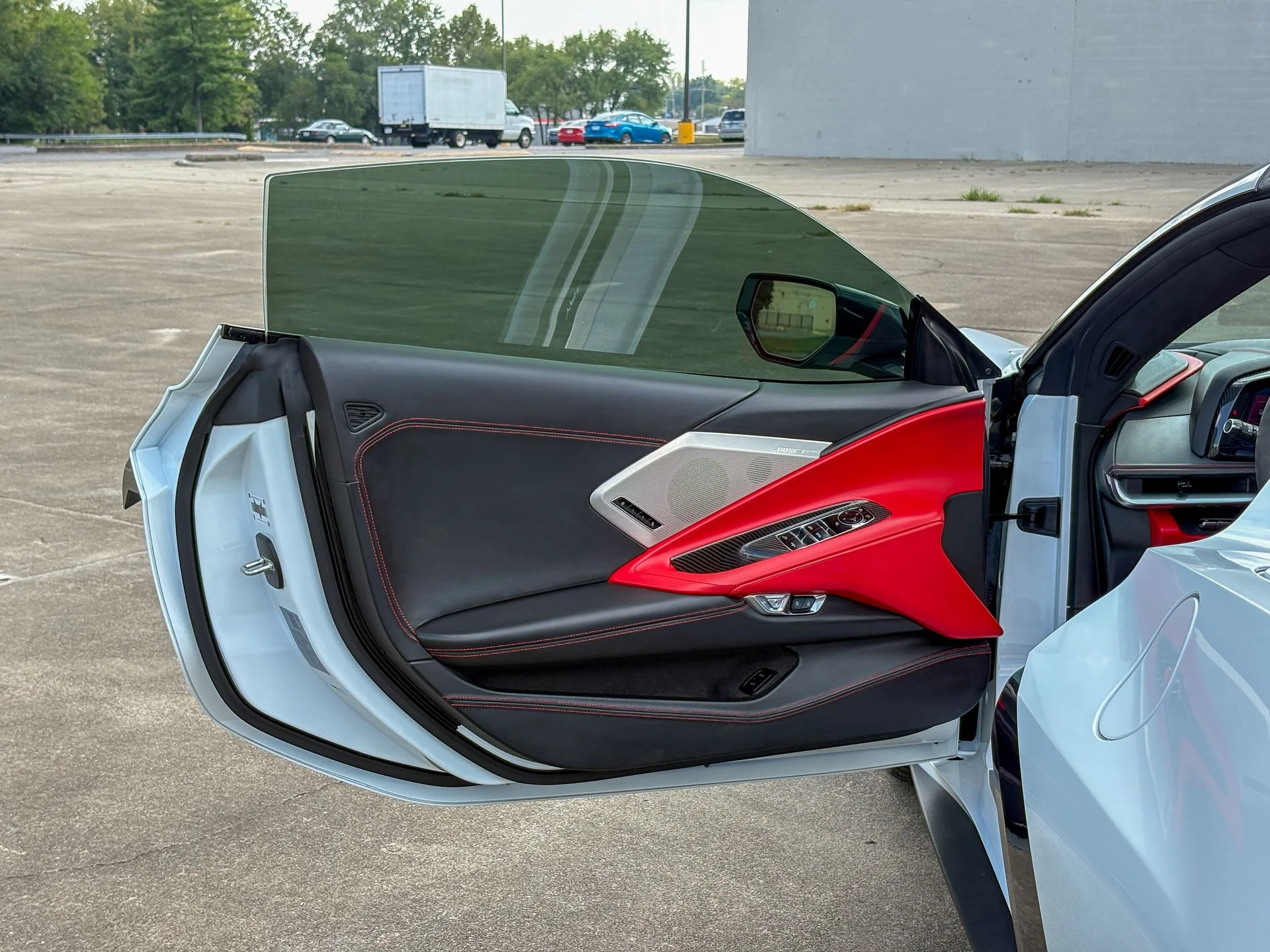 Used 2023 White Chevrolet Stingray image 17