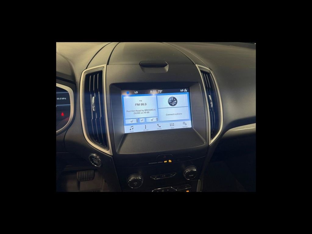 Used 2019 Silver Ford SEL image 22
