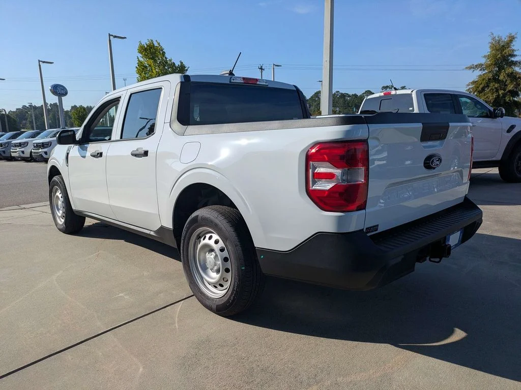 New 2026 Oxford White Ford XL image 7