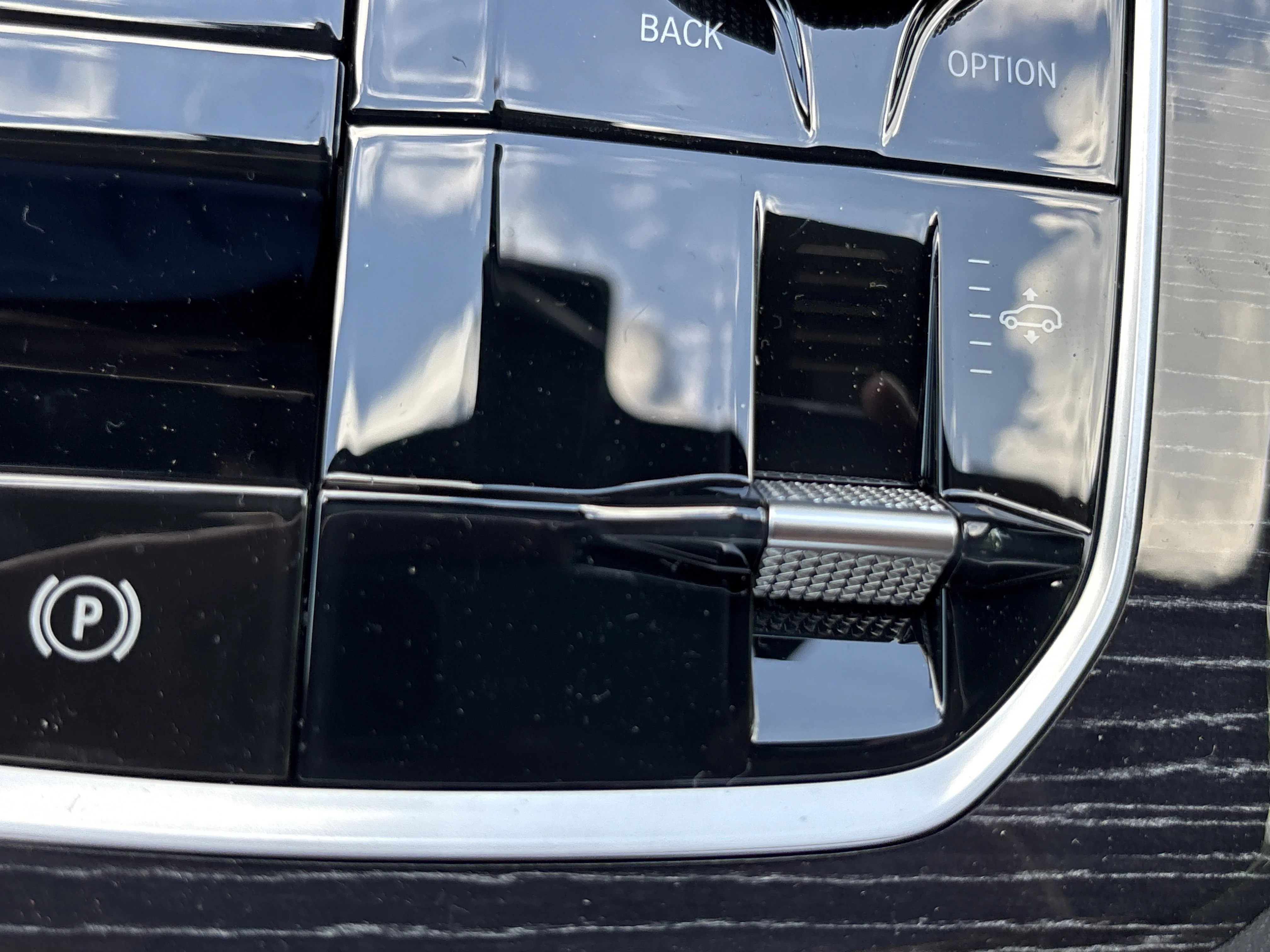 New 2026 0416 Carbon Black Metallic BMW xDrive40i image 47