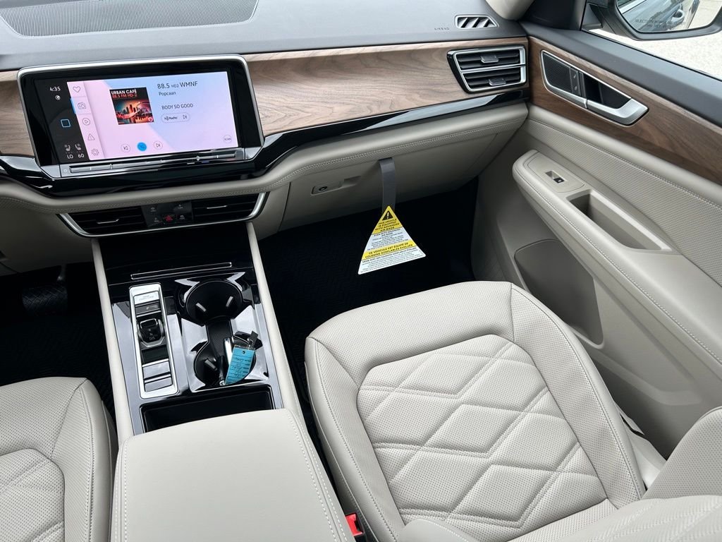 New 2026 Gray Volkswagen SE w/Technology image 10