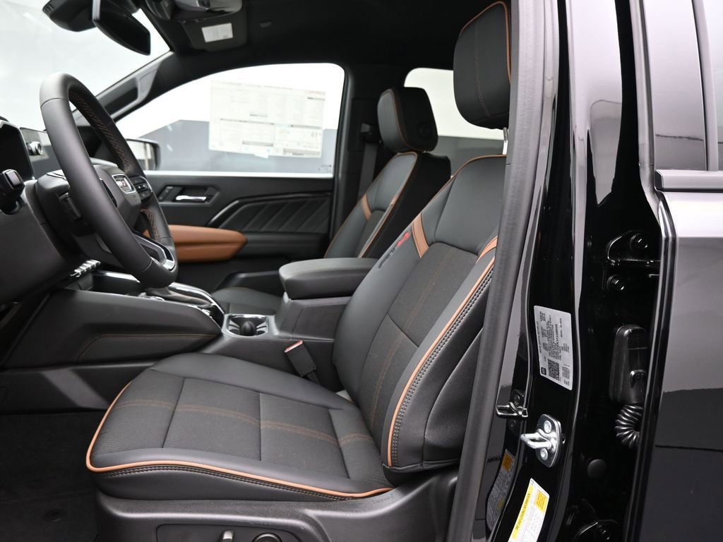 2026 GMC Canyon AT4 - Photo 12