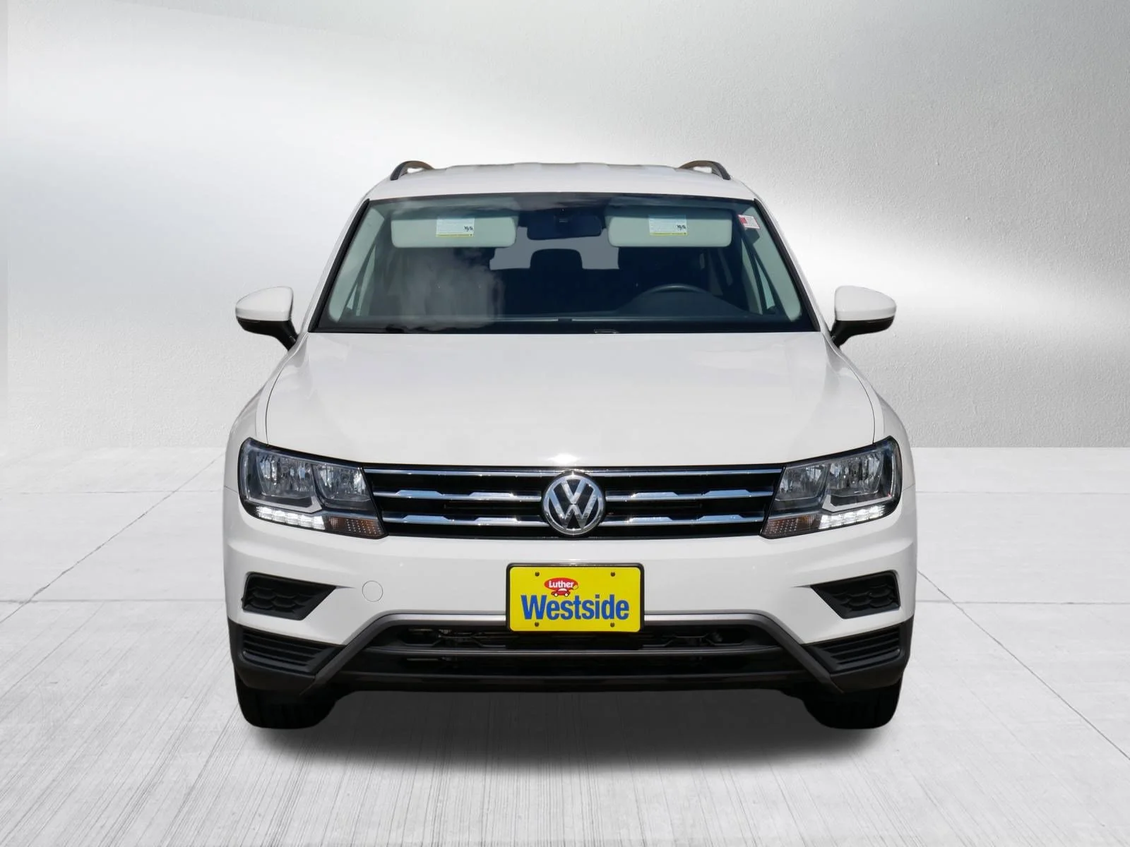 Used 2020 Volkswagen Tiguan SE with VIN 3VV2B7AX0LM108824 for sale in Saint Louis Park, Minnesota