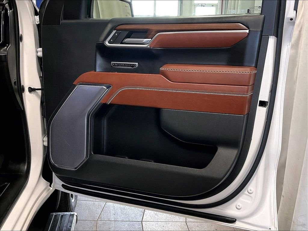 Used 2023 White GMC Denali Ultimate image 12