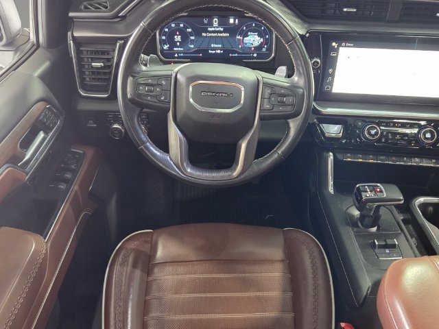 Used 2022 White GMC Denali Ultimate image 5