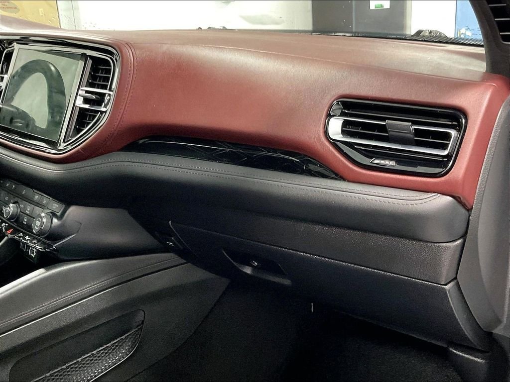 Used 2022 White Dodge Citadel image 13