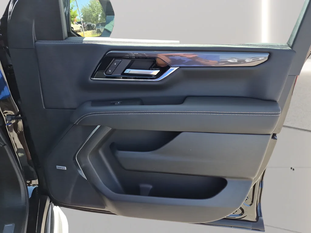 New 2026 Onyx Black GMC Elevation image 40