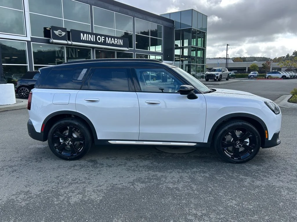 2026 MINI Countryman S - Photo 6