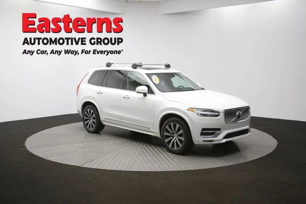 Used 2022 White Volvo T6 Inscription image 50