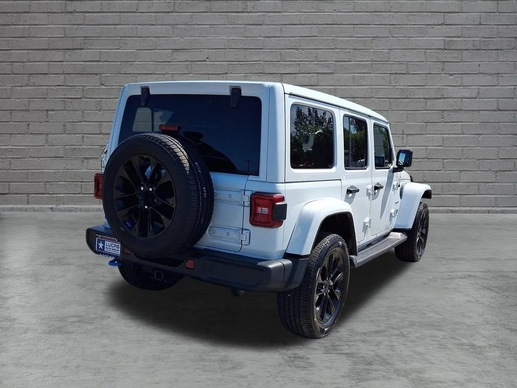 Used 2023 Bright White Clearcoat Jeep Sahara image 11