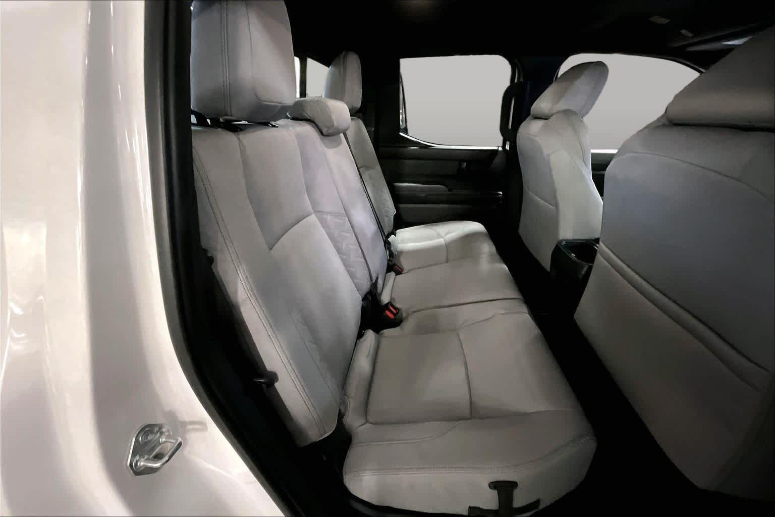 Used 2025 Ice Cap Toyota SR5 image 18