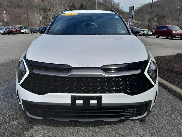 Used 2023 White Kia X-Line image 4