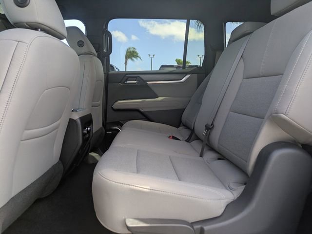 Used 2025 Sterling Metallic GMC Elevation image 19