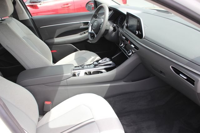 Used 2020 Gray Hyundai SEL image 31
