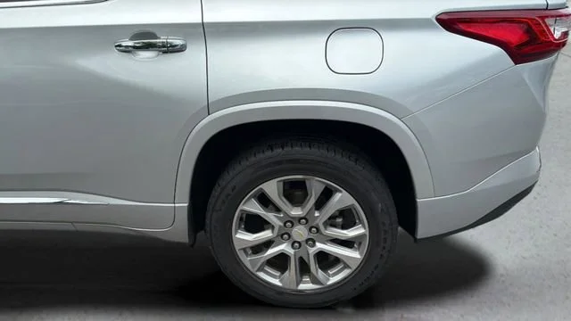 Used 2019 SILVER ICE METALLIC Chevrolet Premier image 36