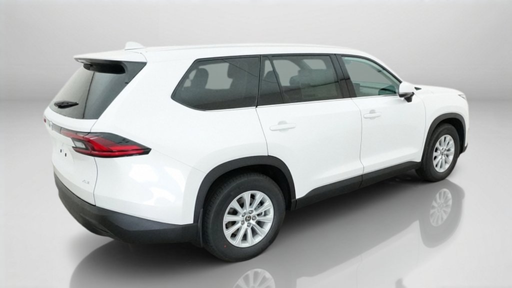 New 2026 Wind Chill Pearl Toyota XLE image 39