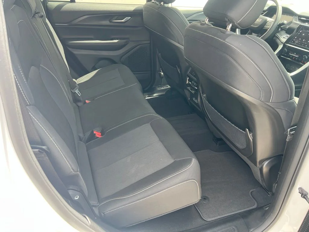 Used 2023 Bright White Clearcoat Jeep Laredo image 27