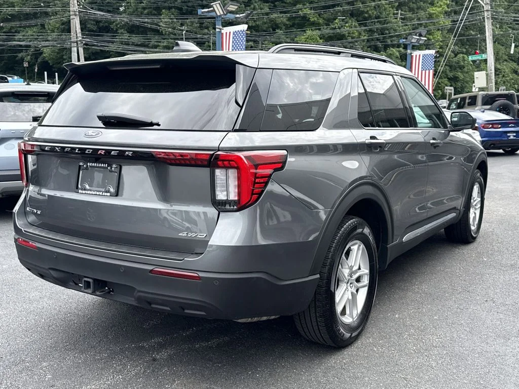 Used 2025 Carbonized Gray Metallic Ford Active image 3