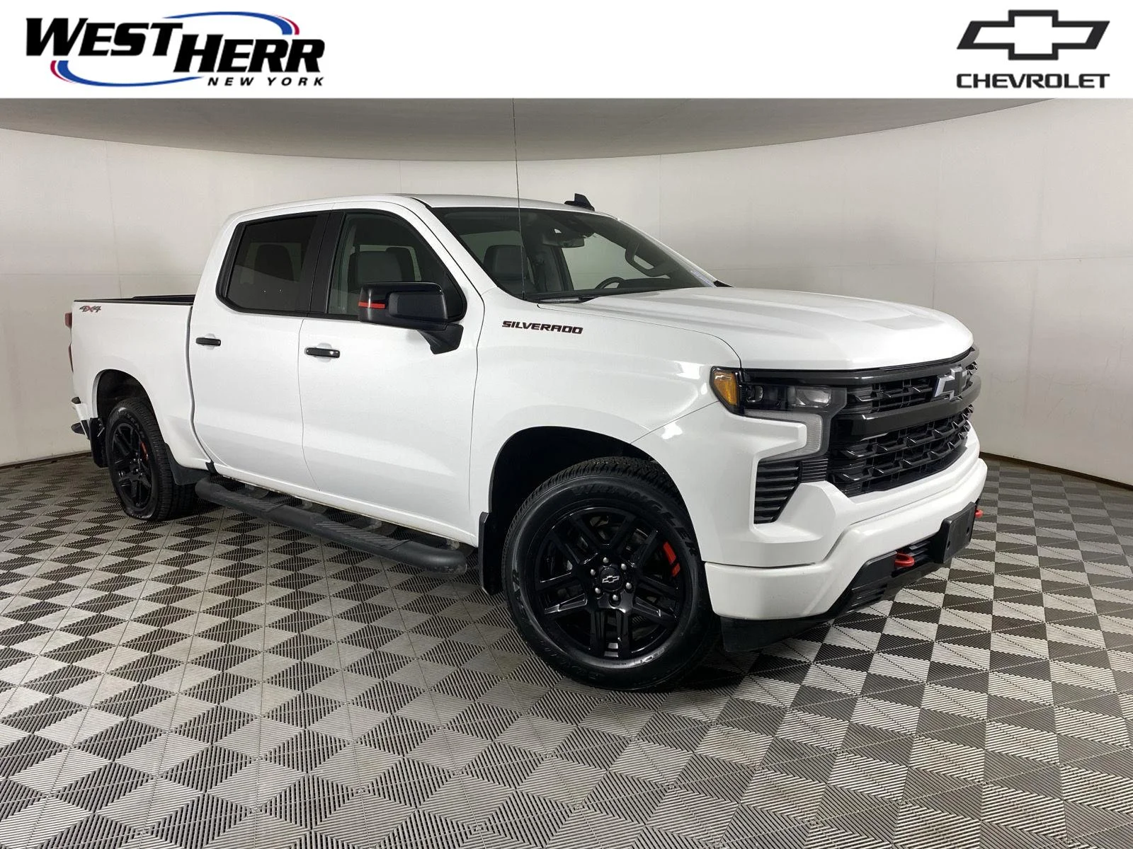 Used 2025 Summit White Chevrolet RST image 1