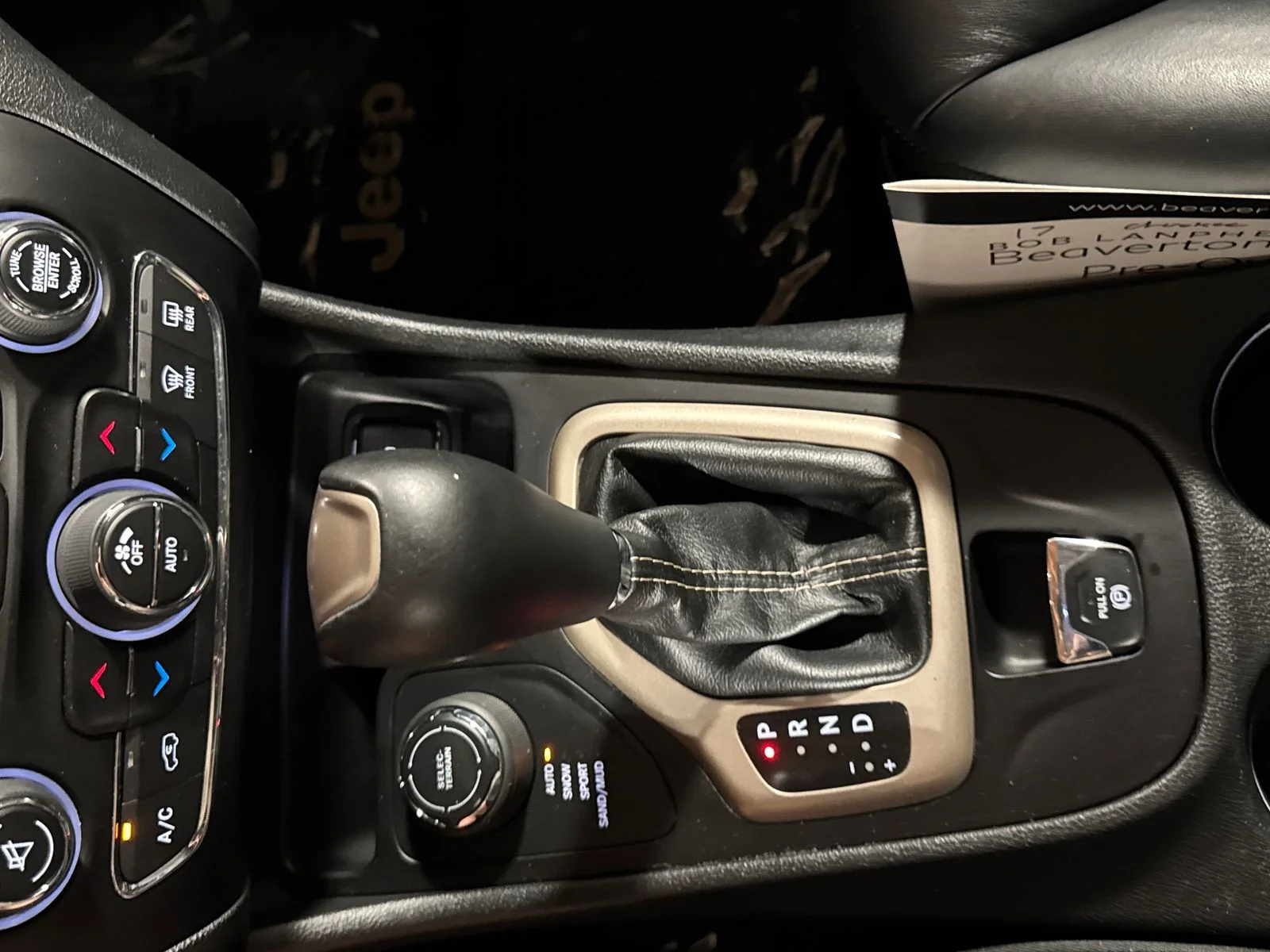 Used 2017 White Jeep Limited image 27