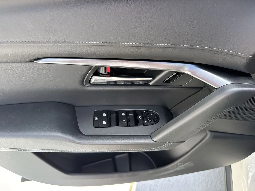 New 2026 White Metallic Mazda 2.5 S Premium Plus AWD image 40
