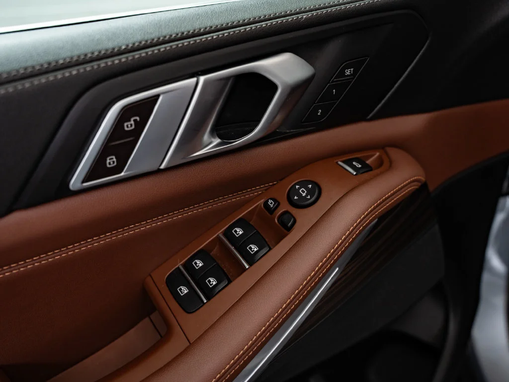 Used 2024 Skyscraper Gray Metallic BMW xDrive40i image 27